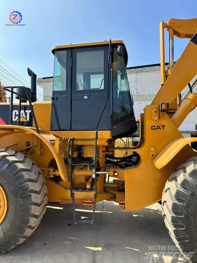 CAT 966 L Kolesové nakladače