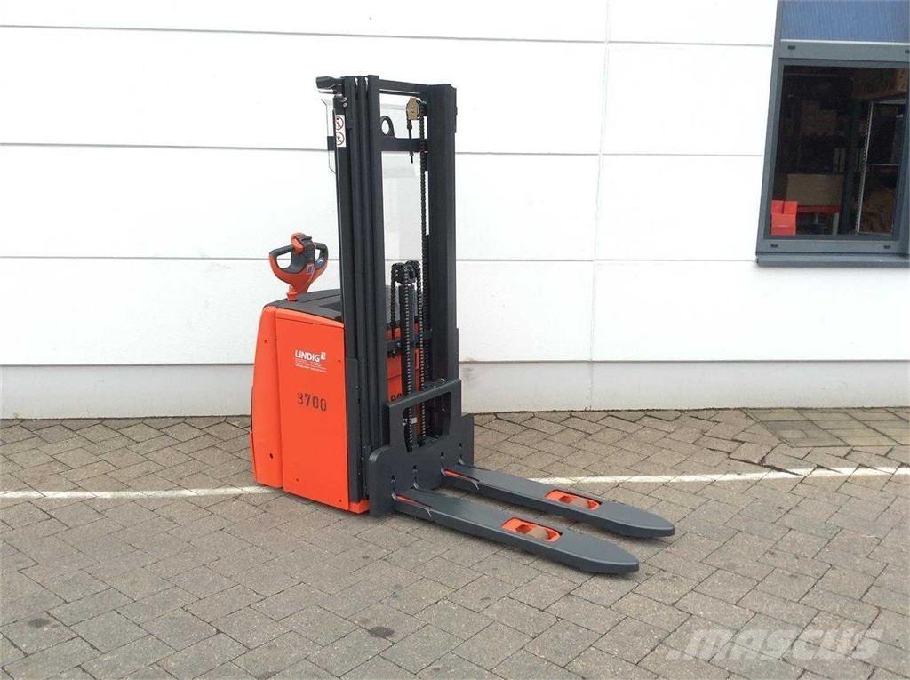 Linde L14 Samohybné vozíky