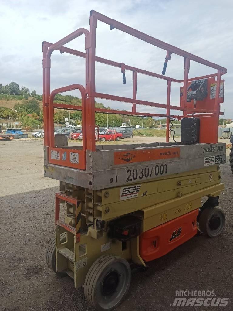 JLG 2030 ES Nožnicové zdvíhacie plošiny