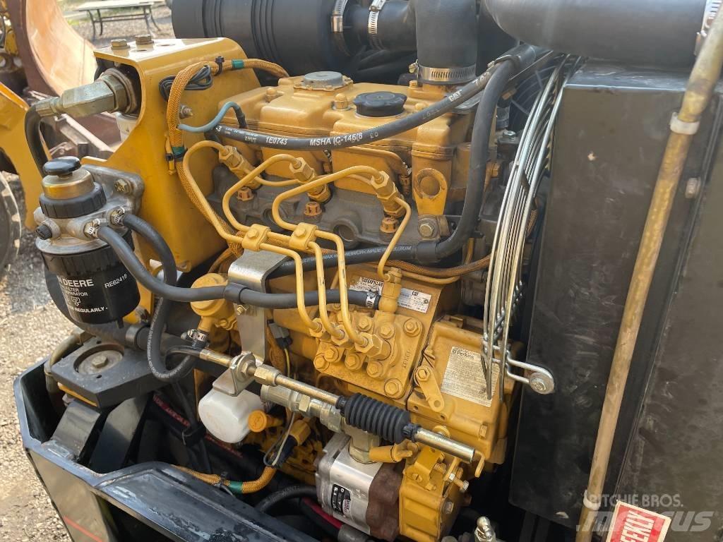 CAT CB224E Tandemové valce