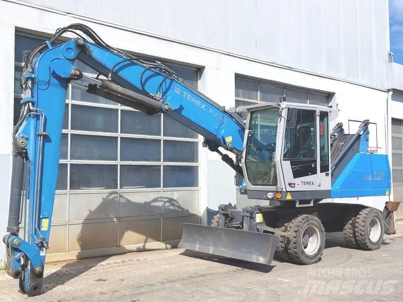 Fuchs MHL 320 D Stroje pre manipuláciu s odpadom