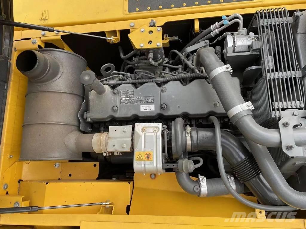 Komatsu PC240-8 Pásové rýpadlá