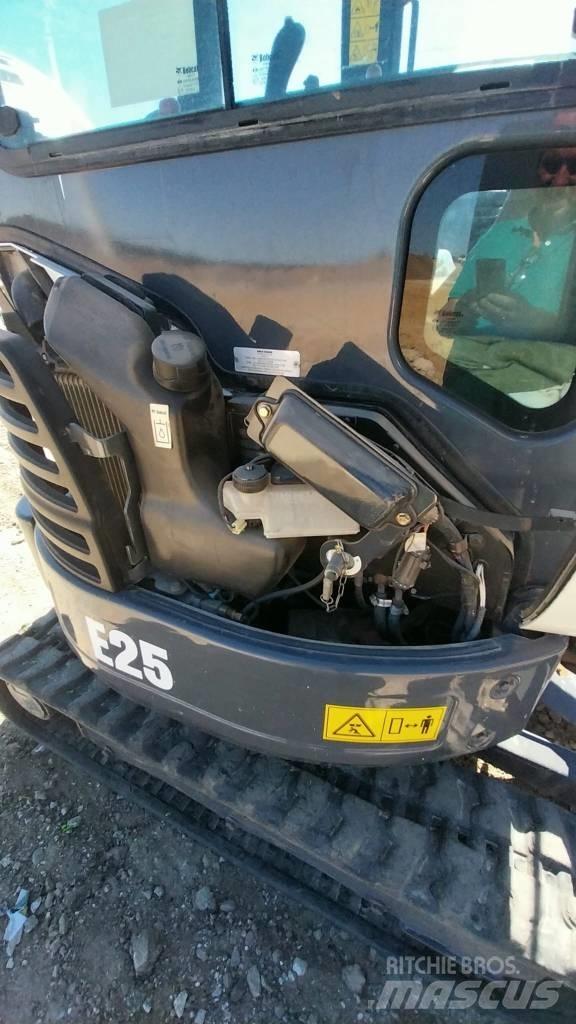 Bobcat E 25 Mini rýpadlá < 7t