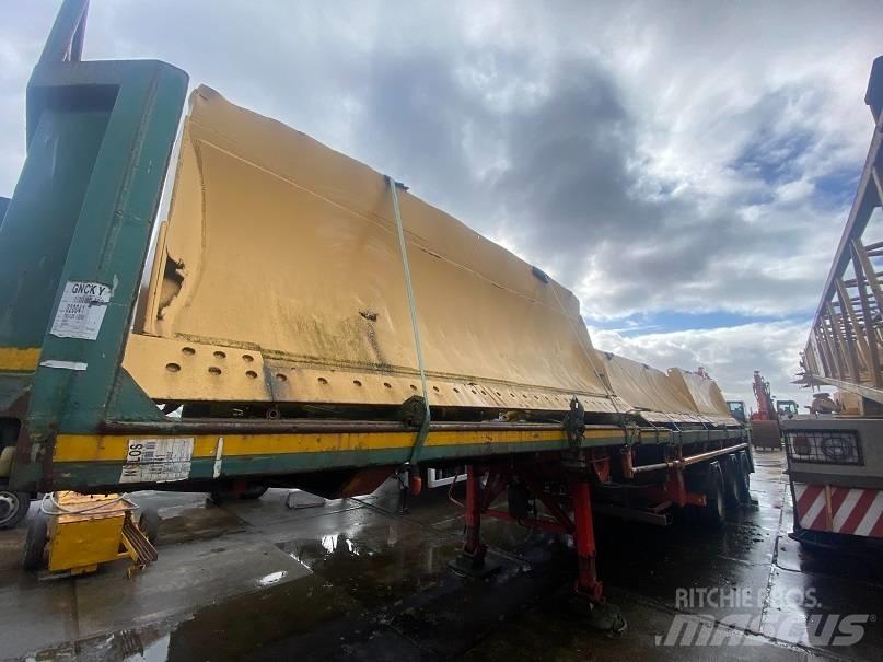 Komatsu D 85 P Pásové dozéry