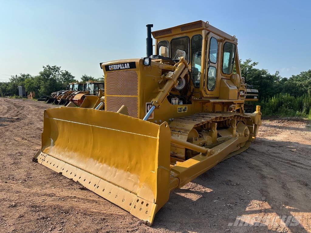 CAT D 7 G Pásové dozéry