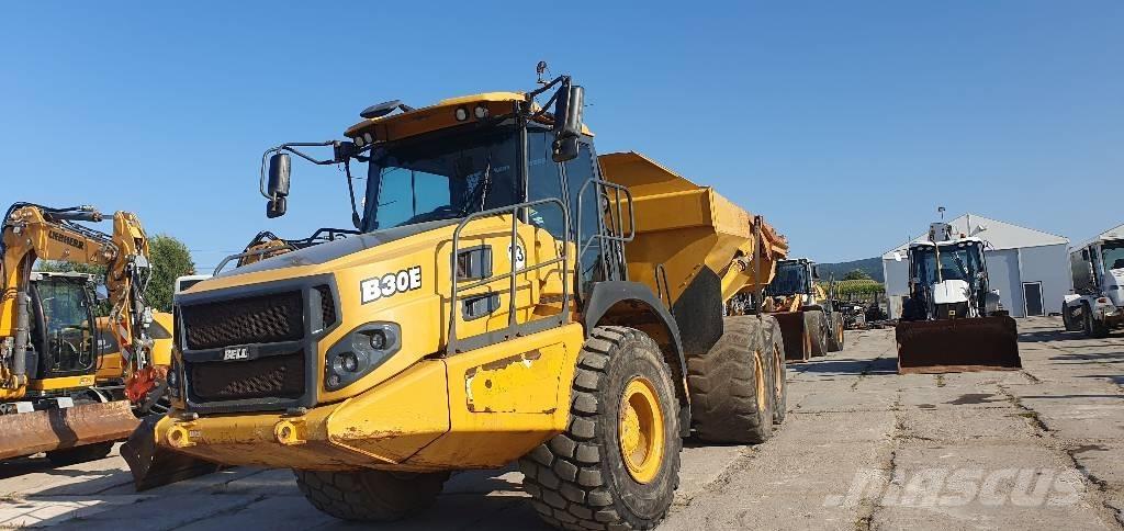 Bell B 30 E Kĺbové nákladné autá