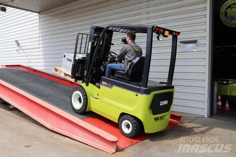 Clark EPX 25i Akumulátorové vozíky