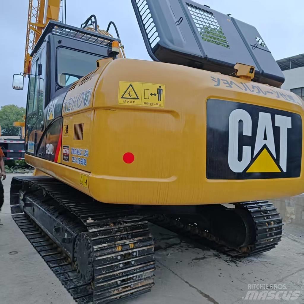 CAT 320 Pásové rýpadlá