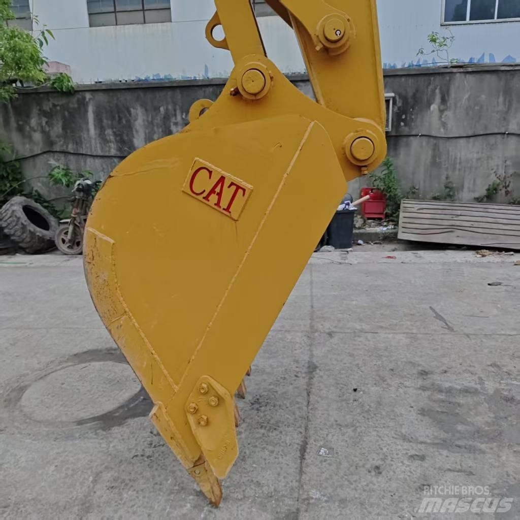 CAT 320 Pásové rýpadlá