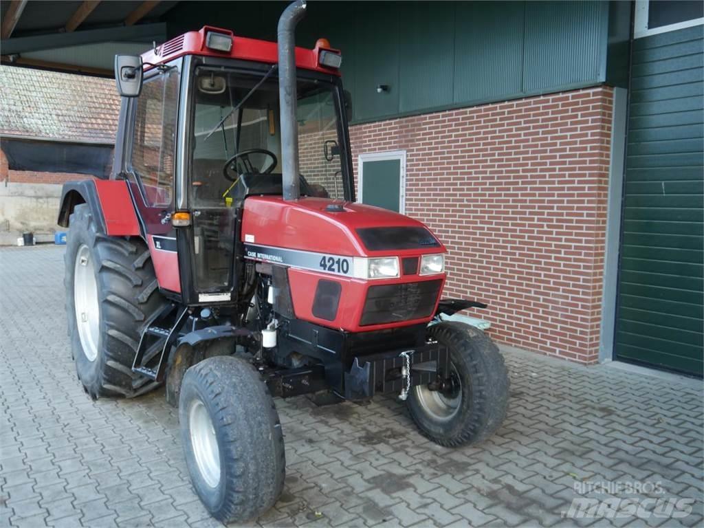 Case IH 4210 XL Traktory