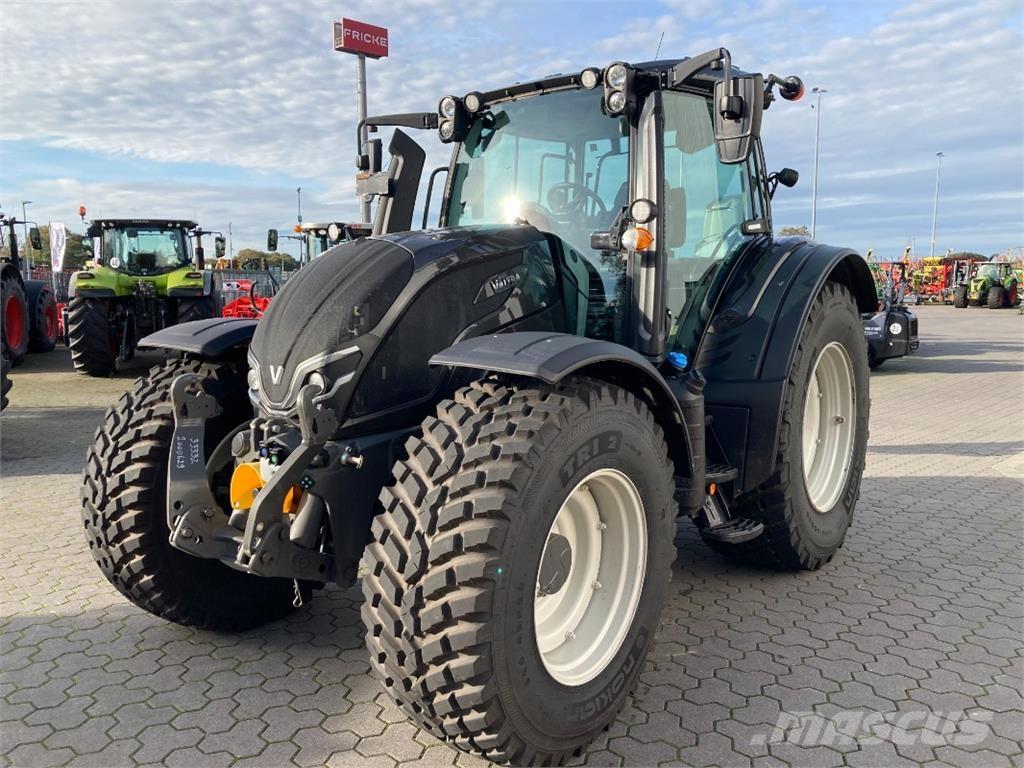 Valtra N155 Direct Traktory