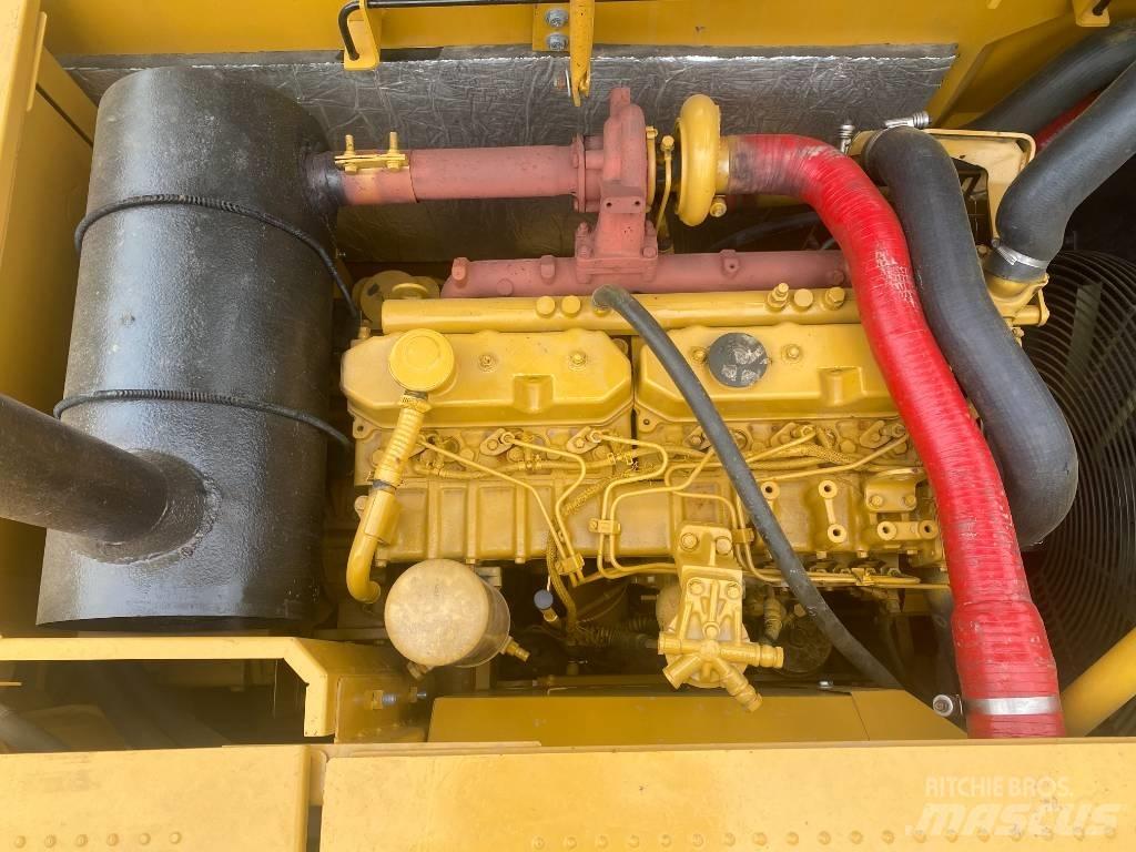 CAT 320 D Pásové rýpadlá