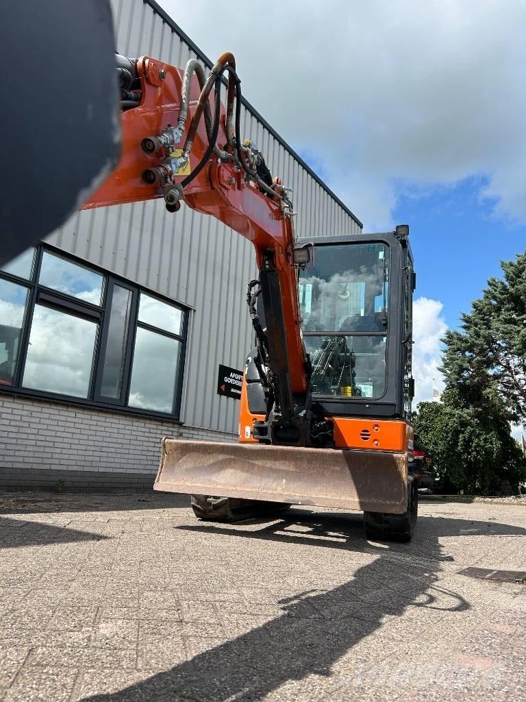 Hitachi ZX33U-6 Mini rýpadlá < 7t