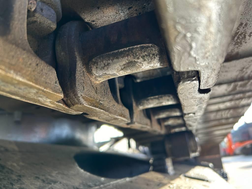 Hitachi ZX 135 US-3 Pásové rýpadlá
