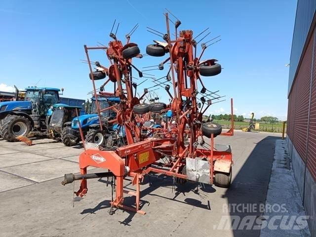 Kuhn GF10601TO Obracače a zhrabovače sena