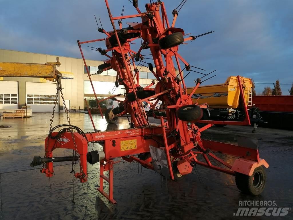 Kuhn GF10601TO Obracače a zhrabovače sena
