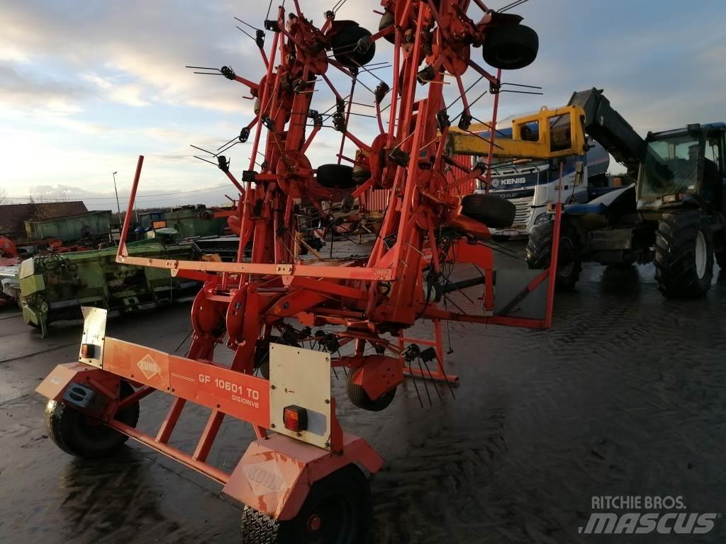 Kuhn GF10601TO Obracače a zhrabovače sena
