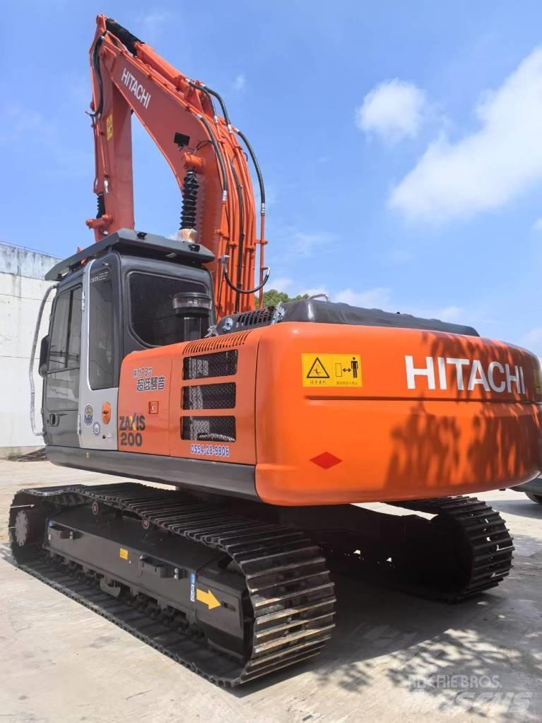 Hitachi ZX200 Pásové rýpadlá