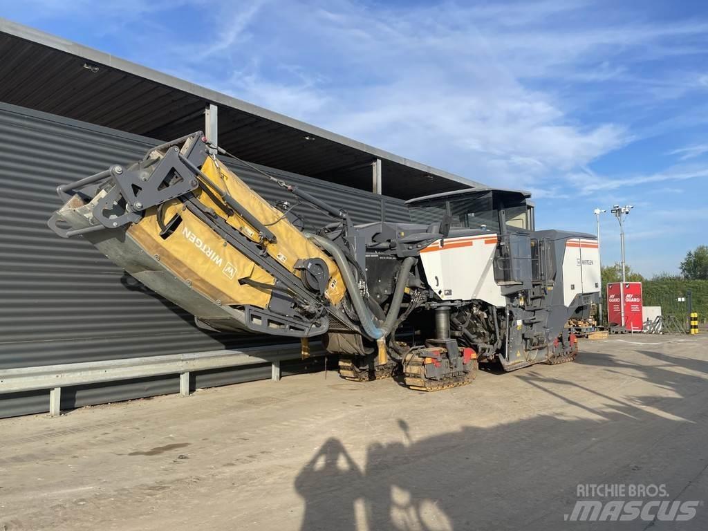 Wirtgen W 220 FI Recykléry za studena