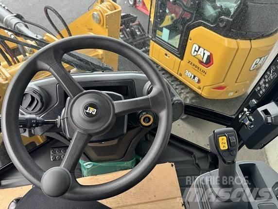 CAT 906 Kolesové nakladače
