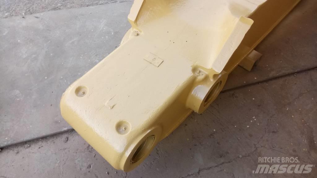 CAT 245 Výložníky a lyžice