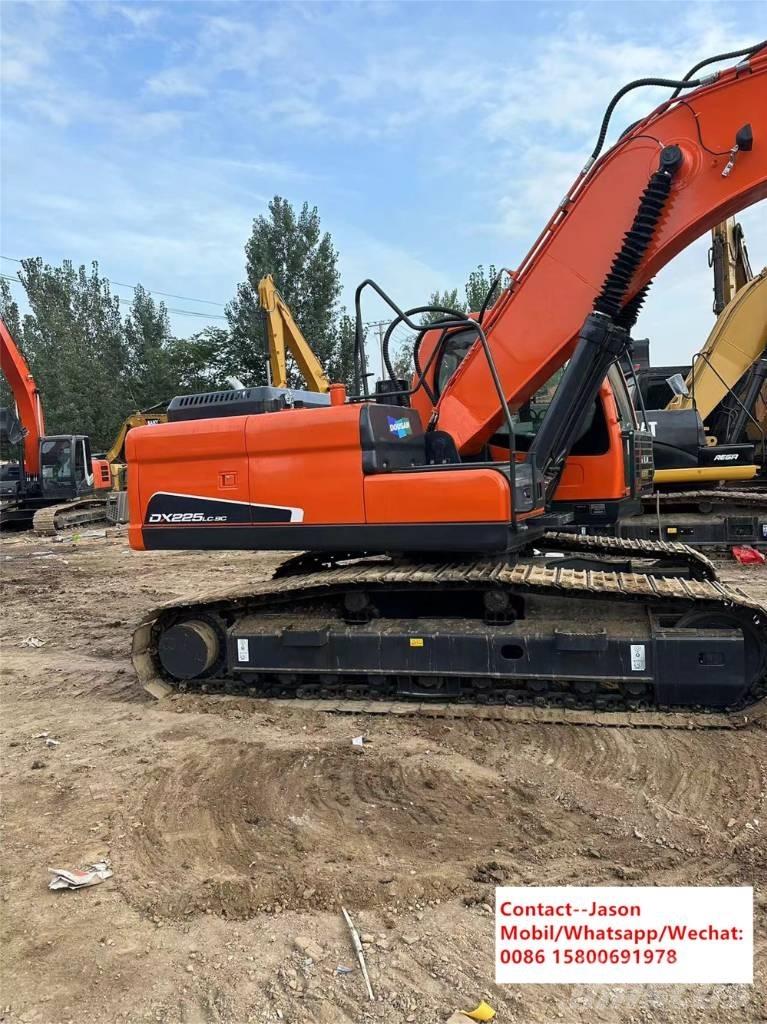 Doosan DX 225 LCA Pásové rýpadlá