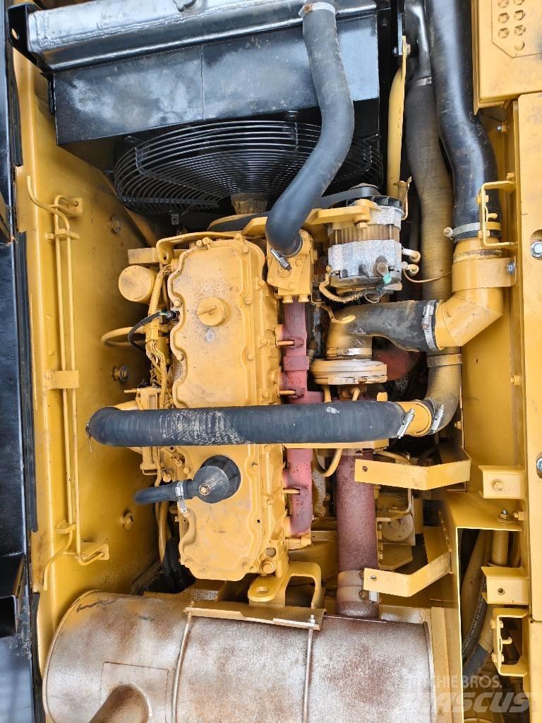 CAT 325 C Pásové rýpadlá