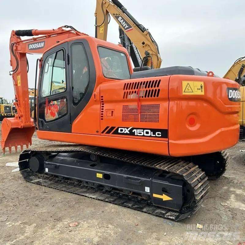 Doosan DX 150 Pásové rýpadlá