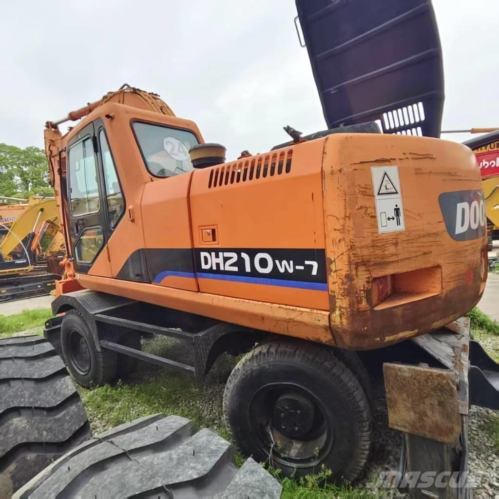 Doosan DH 210 W-7 Kolesové rýpadlá