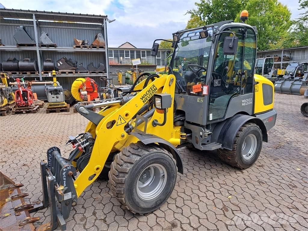 Wacker Neuson WL32 Kolesové nakladače