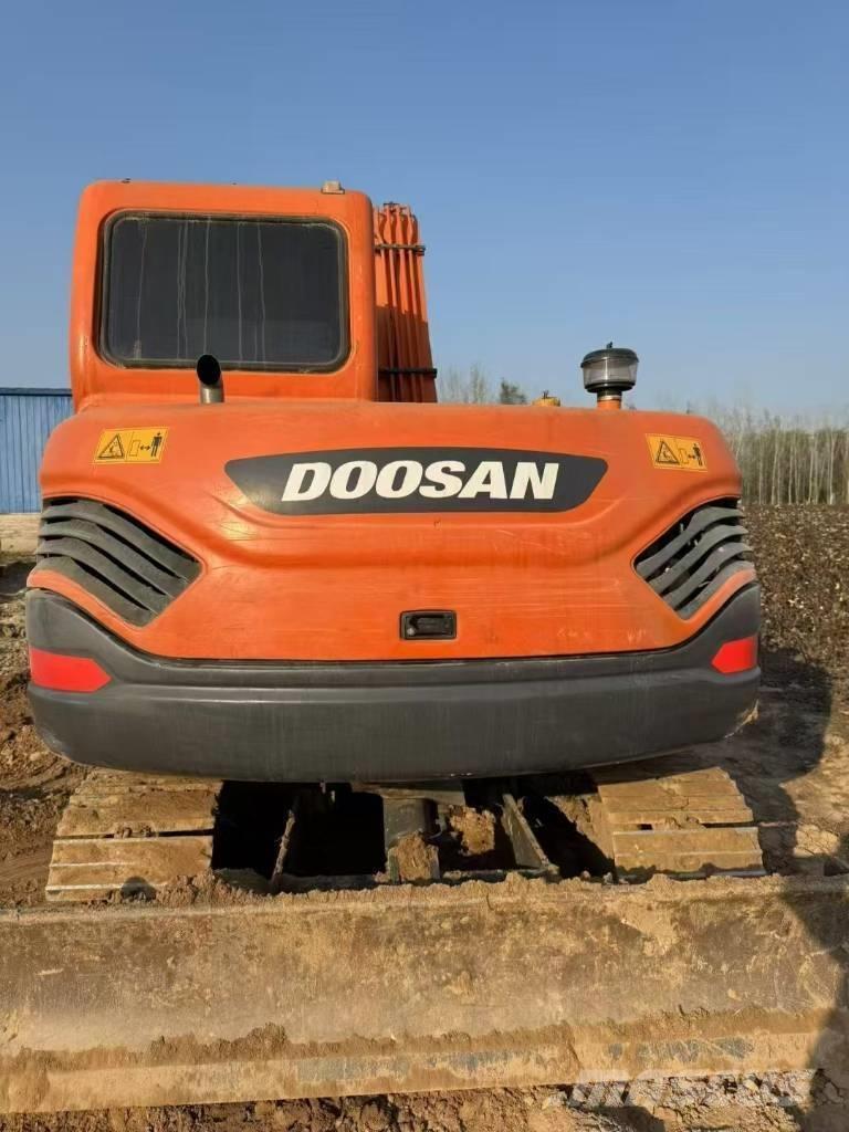 Doosan DX 75-9 C Pásové rýpadlá