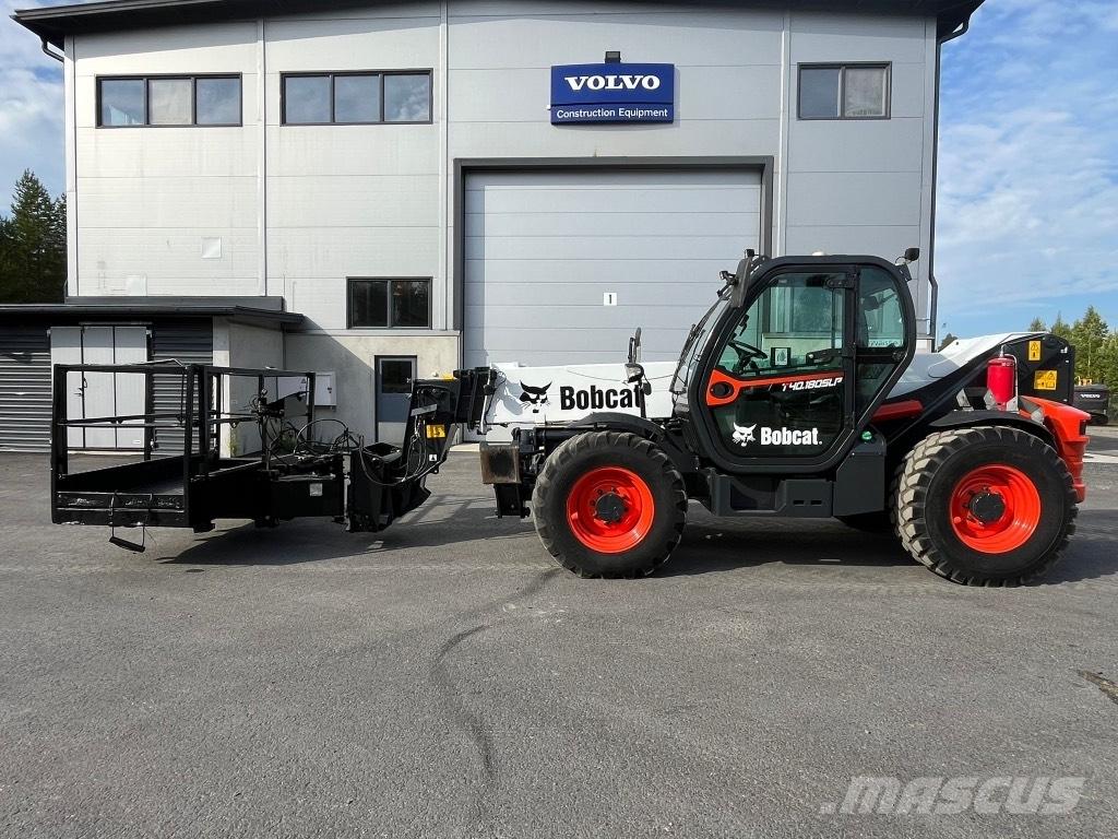 Bobcat T 40.180 Teleskopické manipulátory