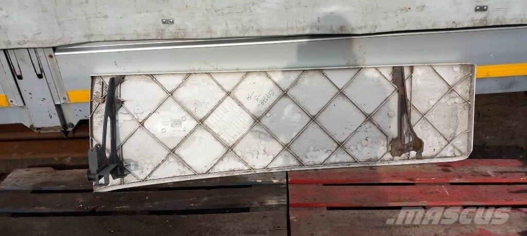 Scania R 420.    1348522 Kabíny a interiér