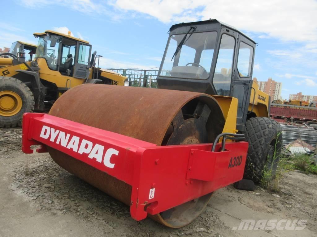 Dynapac CA 30 D Ťahačové valce