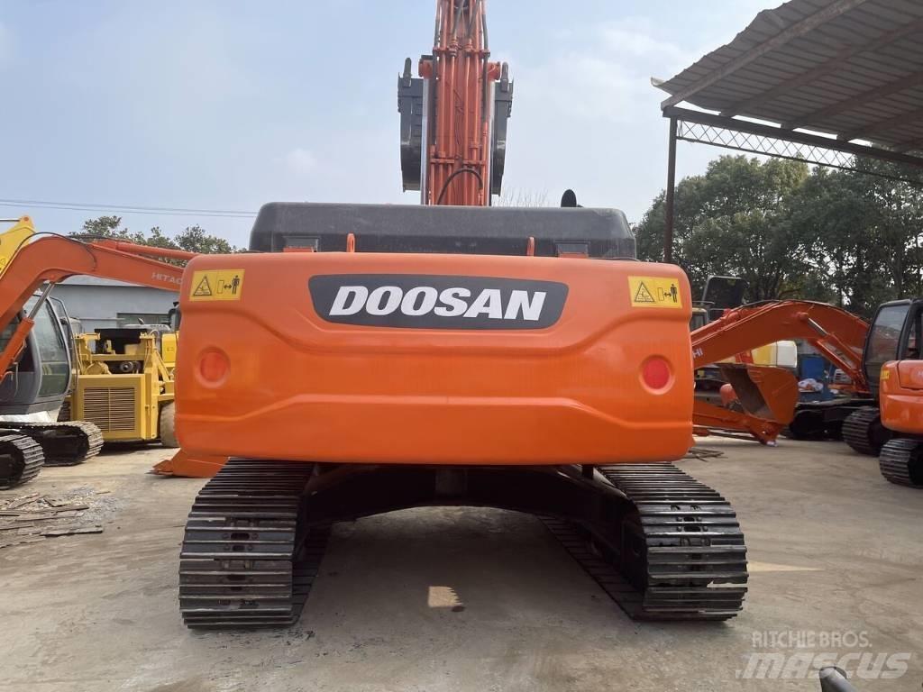 Doosan DX 300 LC Pásové rýpadlá