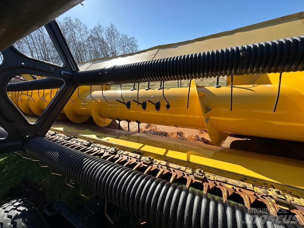 New Holland CX 8080 Kombinované zberacie stroje