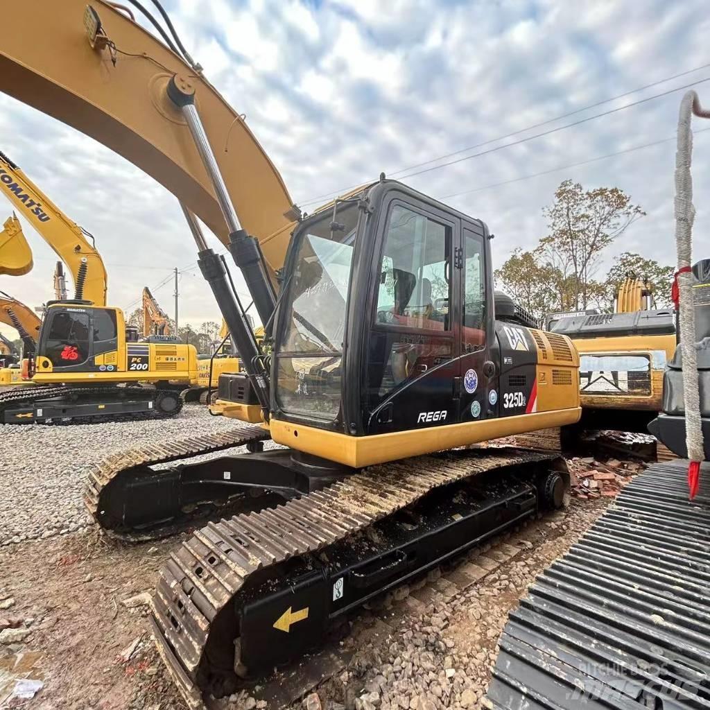 CAT 325 D Pásové rýpadlá