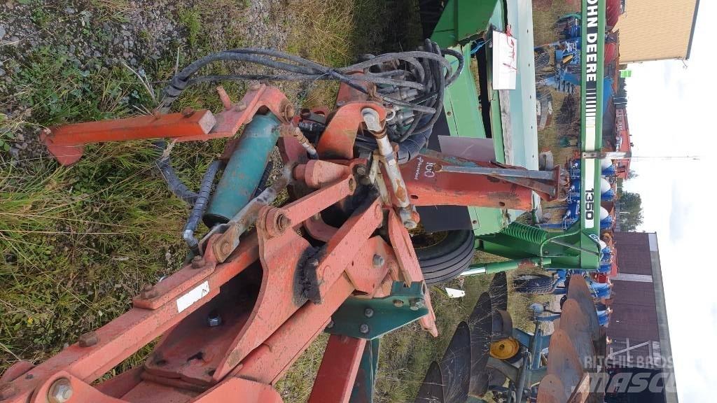 Kverneland EG85 Dvojstranné pluhy