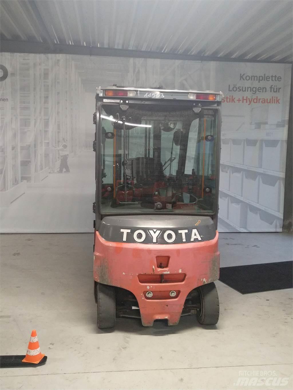 Toyota 8FBMT30 Akumulátorové vozíky