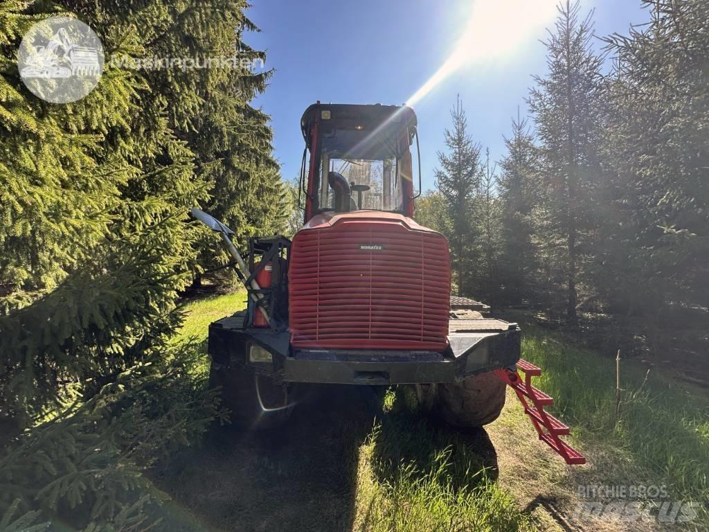 Komatsu 845 Lesné traktory