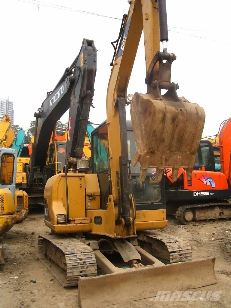 CAT 305.5 Pásové rýpadlá
