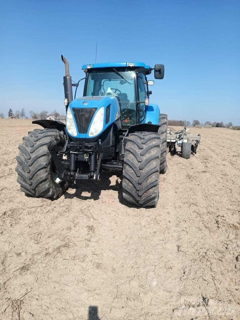 New Holland T 7060 Traktory