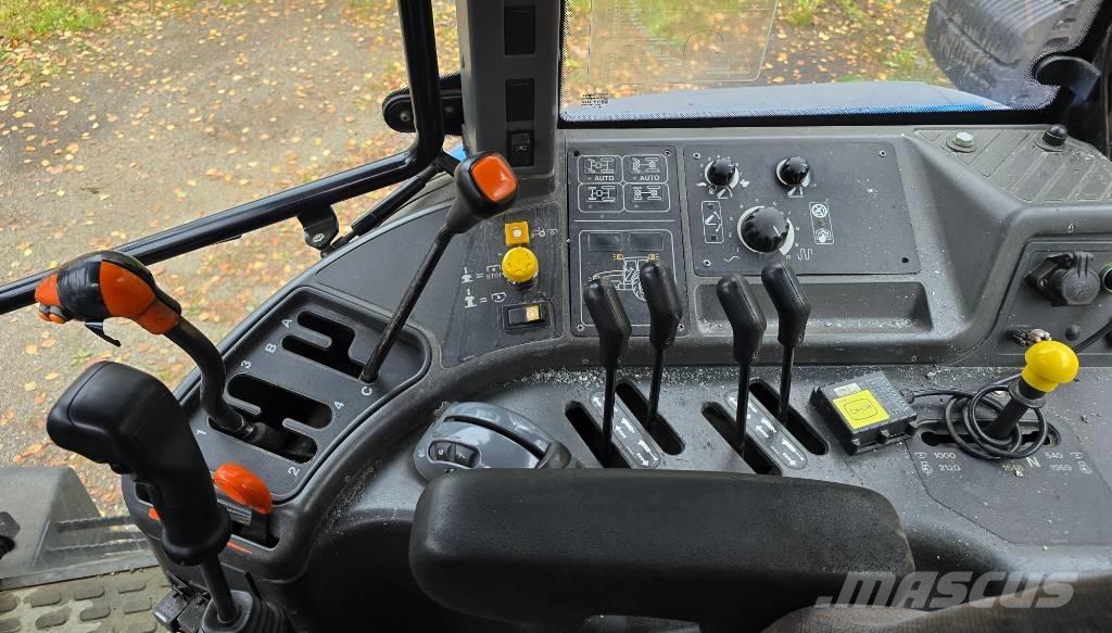 New Holland TM 120 Traktory