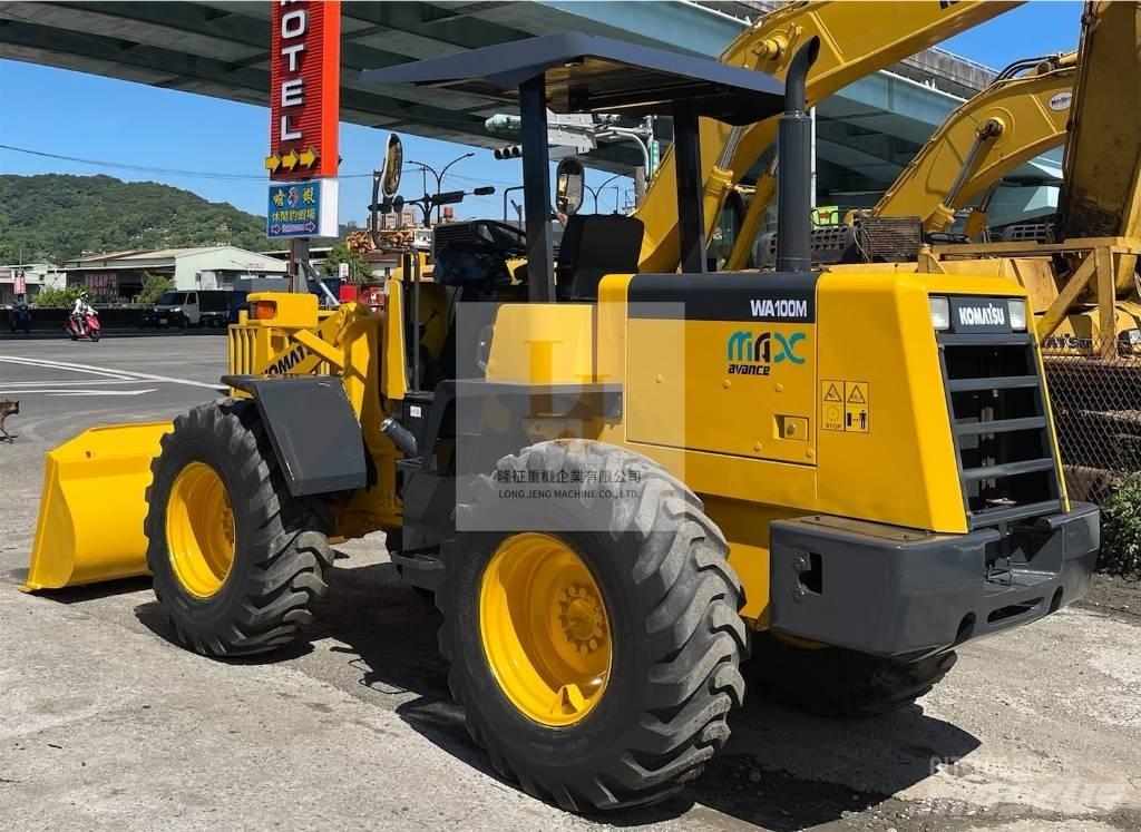 Komatsu WA100M-3 Kolesové nakladače