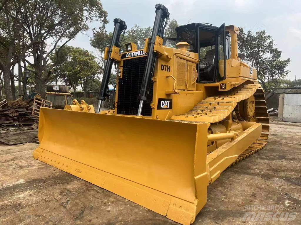CAT D7H Pásové dozéry