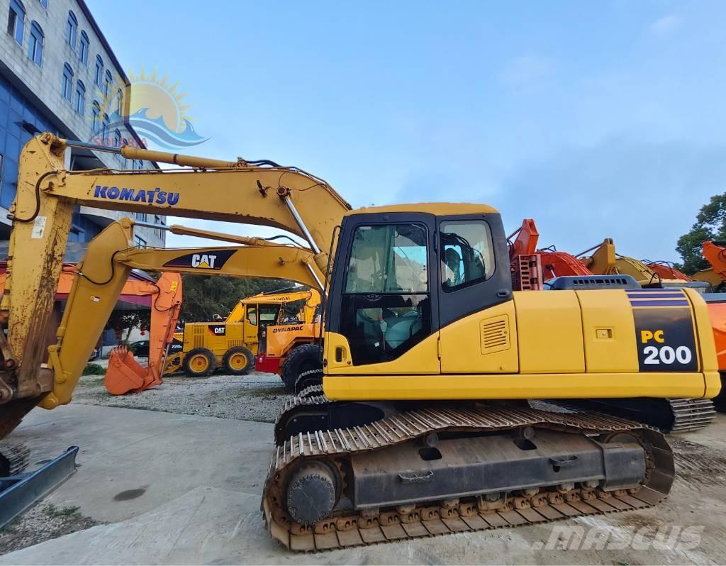 Komatsu PC 200-7 Pásové rýpadlá