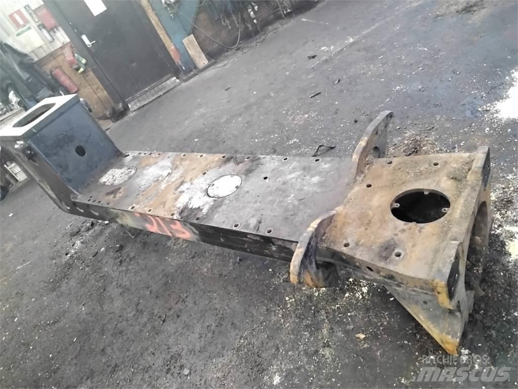 Komatsu 895 Ďalšie komponenty