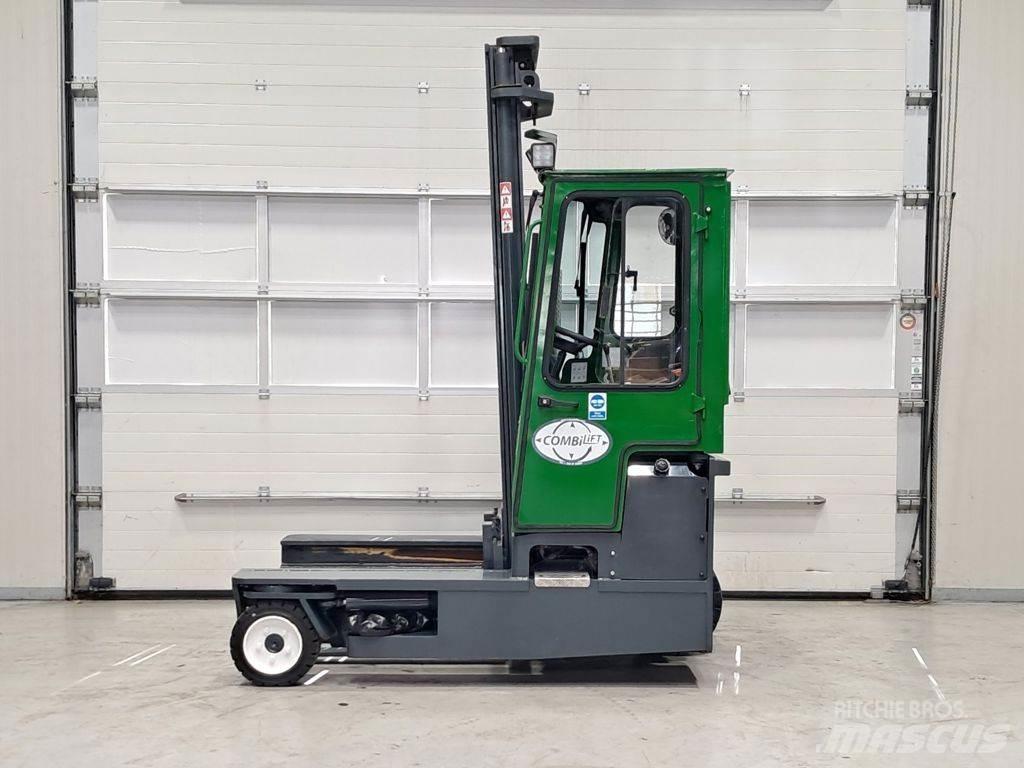 Combilift C3000 Bočný vysokozdvižný vozík