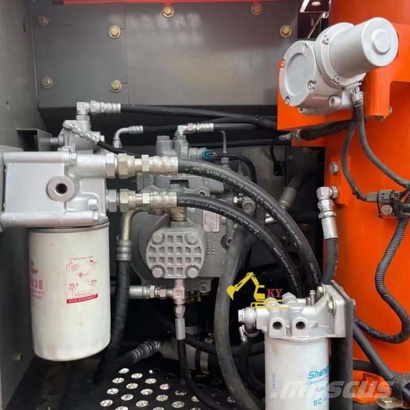 Hitachi 120 Pásové rýpadlá