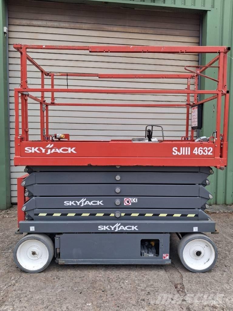 SkyJack SJ III 4632 Nožnicové zdvíhacie plošiny